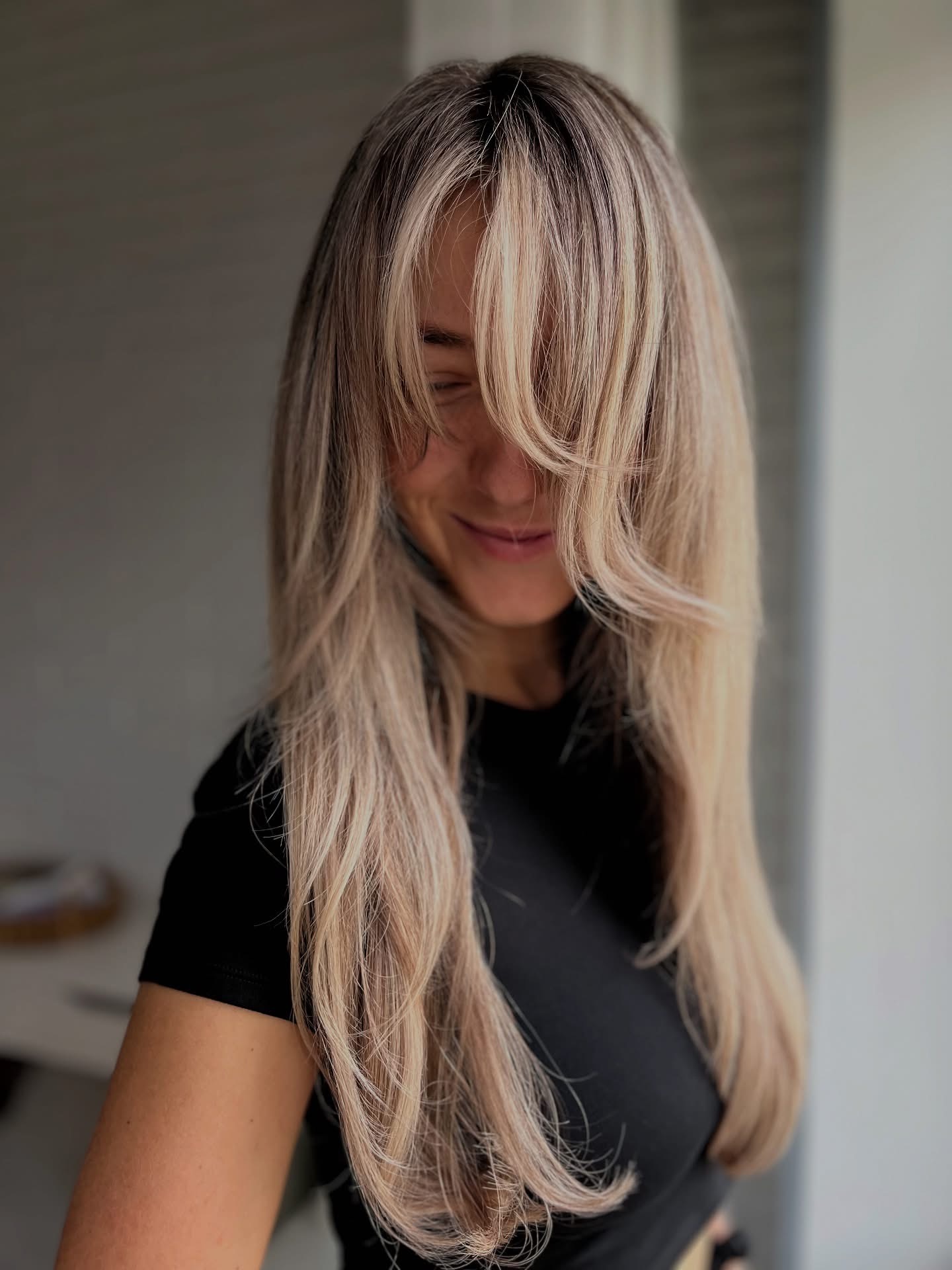 Balayage blond cu bucle moi